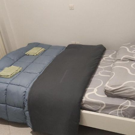 Carlos Apartment Артемида Екстериор снимка