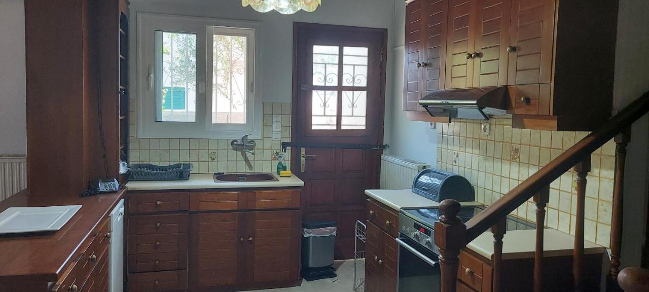 Carlos Apartment Артемида Екстериор снимка