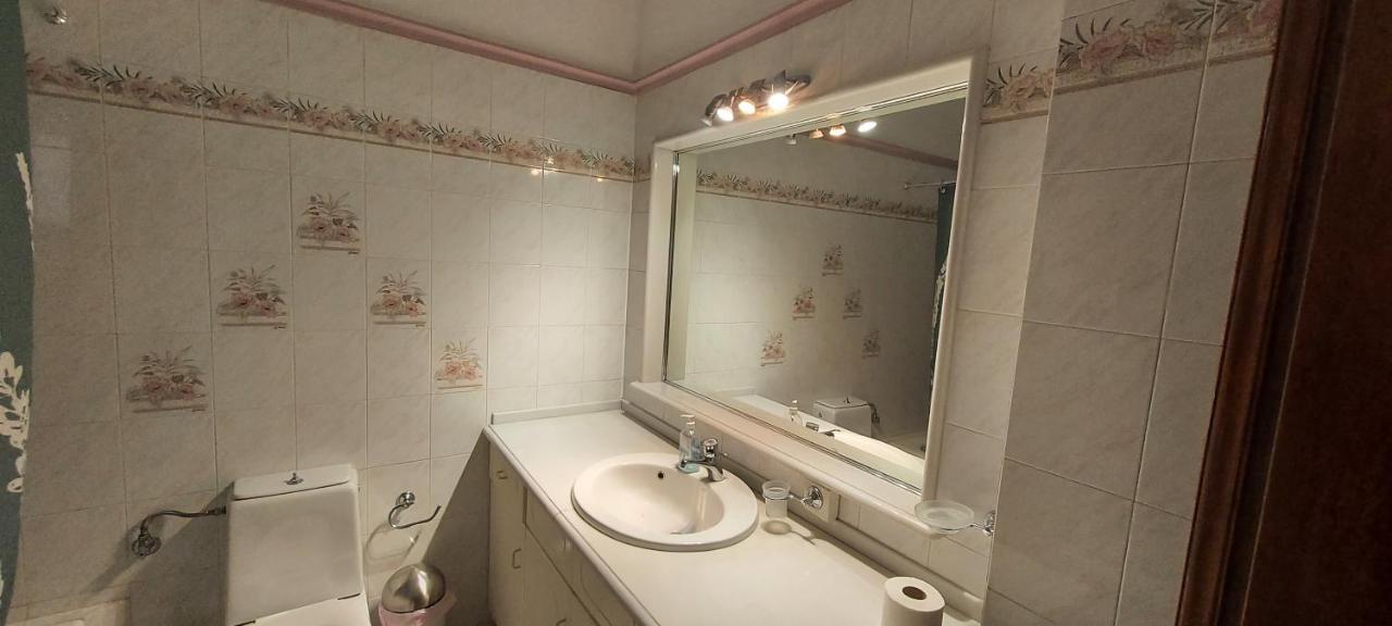 Carlos Apartment Артемида Екстериор снимка